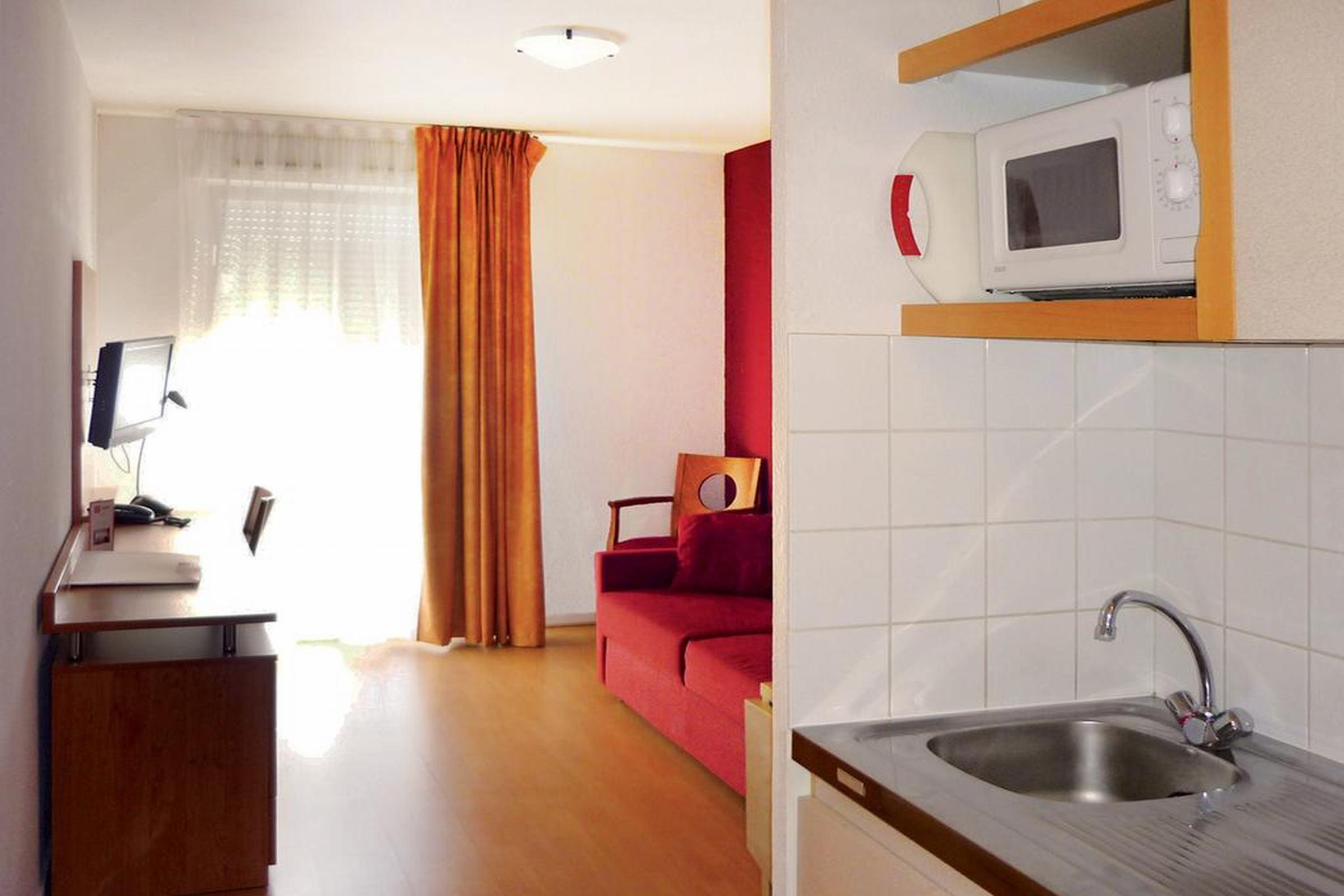 Séjours&Affaires Rouen Normandie Sotteville-lès-Rouen Exterior foto